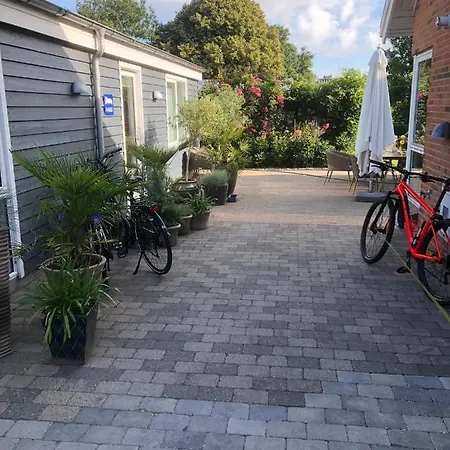 ベッド・アンド・ブレックファスト Fly 3*